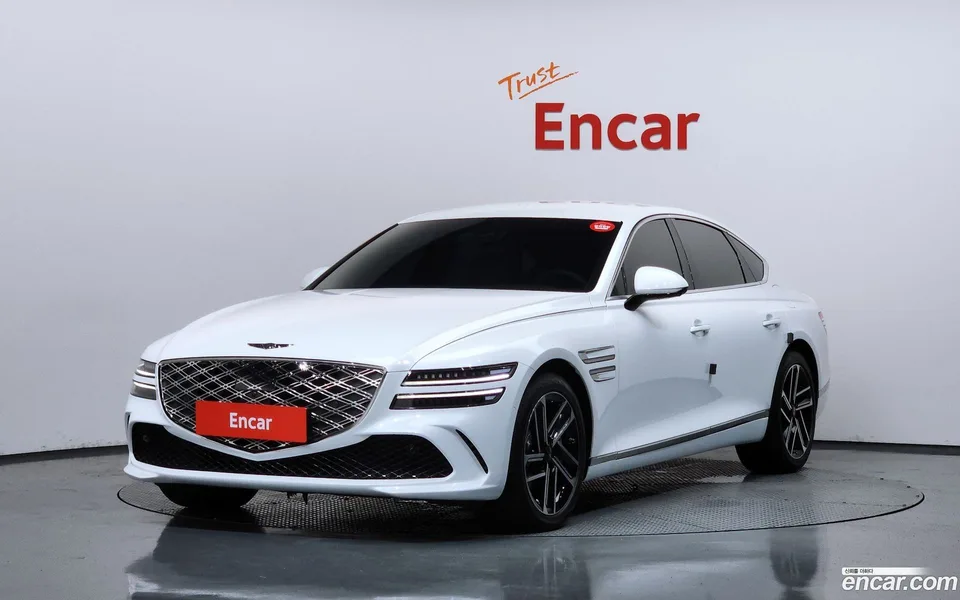 Genesis G80 2.5 AWD 2024 — photo 1, buy with delivery to Moscow