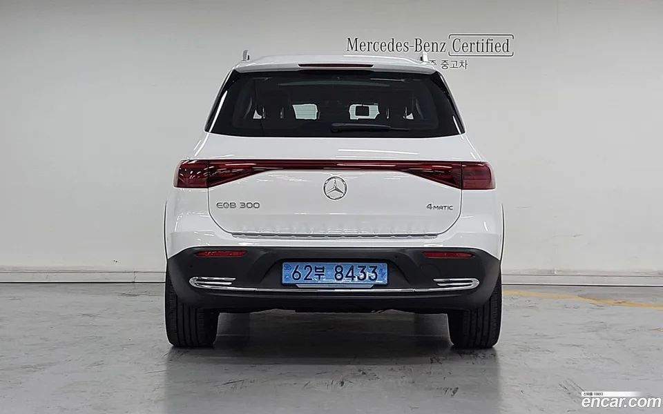 Mercedes-Benz EQB EQB300 4MATIC 2025 — thumbnail 4