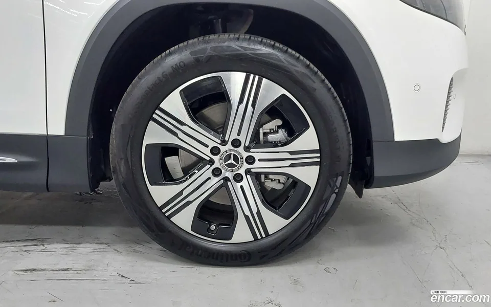 Mercedes-Benz EQB EQB300 4MATIC 2025 — thumbnail 5