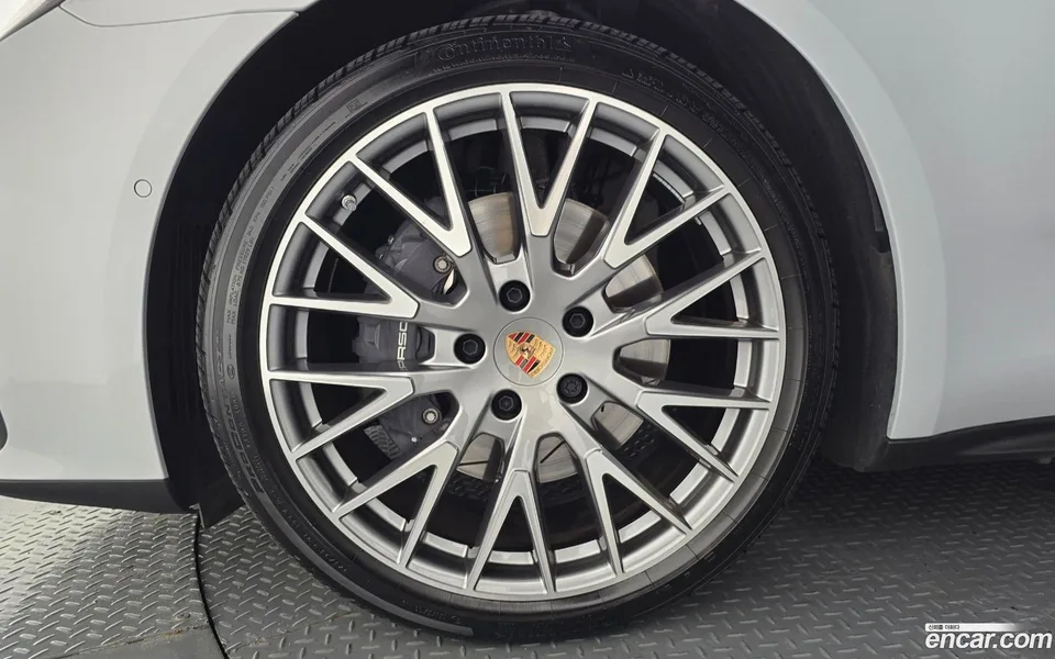 Porsche Panamera (976) 2.9 AWD 2025 — миниатюра 2