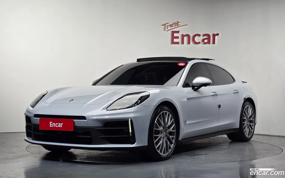 Porsche Panamera (976) 2.9 AWD 2025 — photo 1, buy with delivery to Moscow