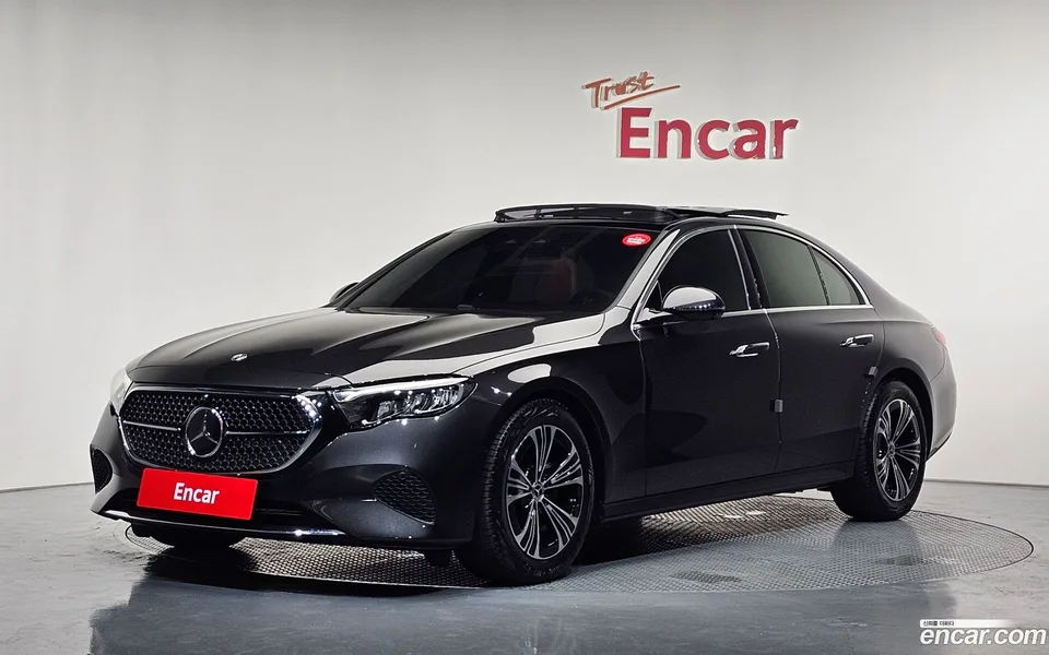 Mercedes-Benz E-Class E200 2024 — photo 1, buy with delivery to Moscow