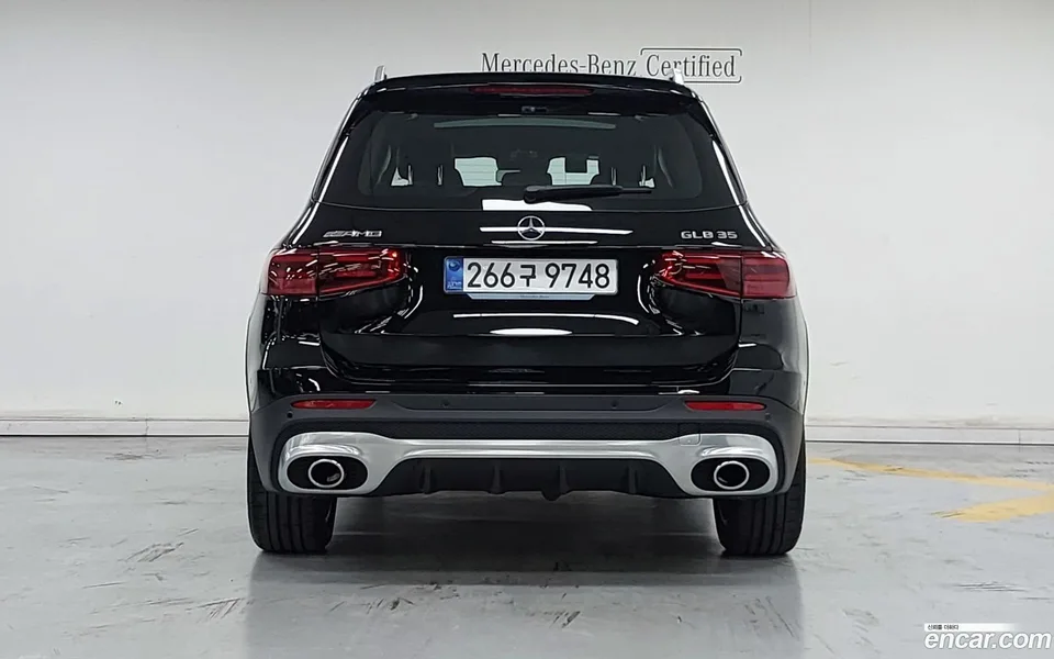 Mercedes-Benz GLB-Class AMG GLB35 4MATIC 2025 — thumbnail 4