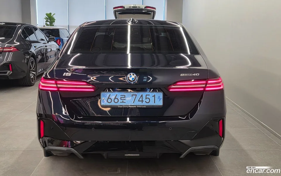 BMW i5 eDrive 40 M 2024 — thumbnail 4