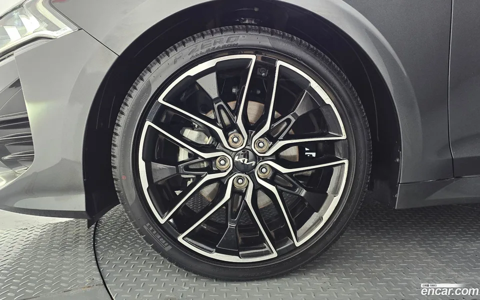 Kia K5 1.6 2023 — thumbnail 5
