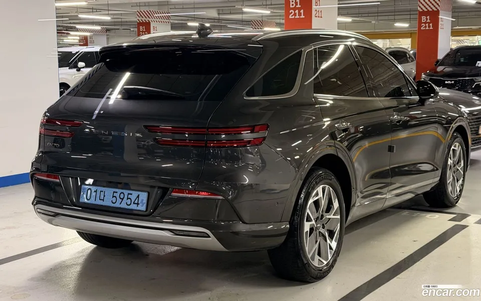 Genesis Electrified GV70 e-AWD 2022 — thumbnail 4