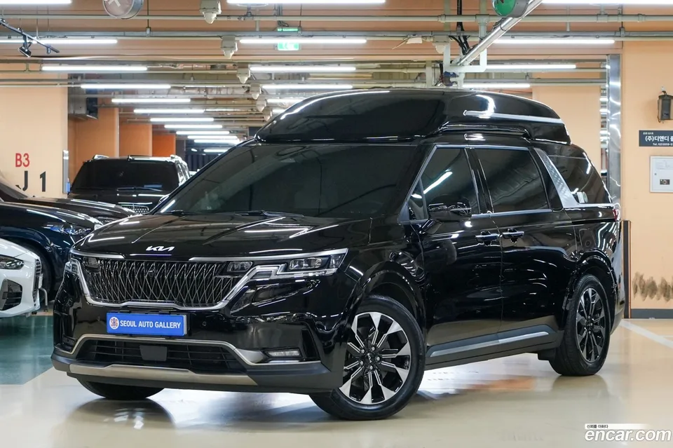 Kia Carnival 9 () 2023 — photo 1, buy with delivery to Moscow