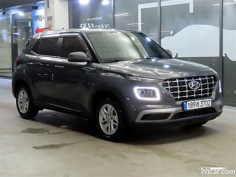 Hyundai Venue 1.6 2024 — photo 1, buy with delivery to Moscow