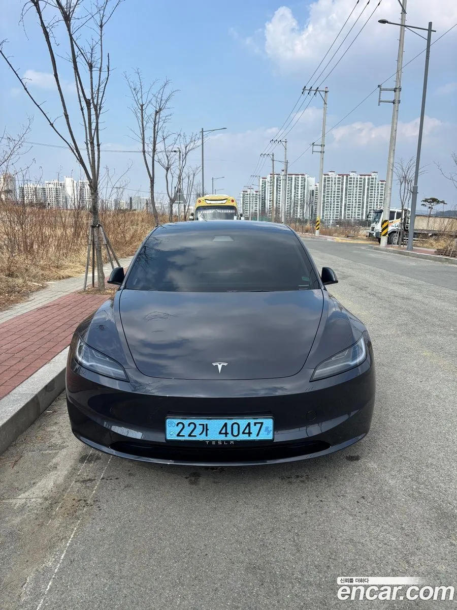 Tesla Model 3 RWD 2025 — thumbnail 3