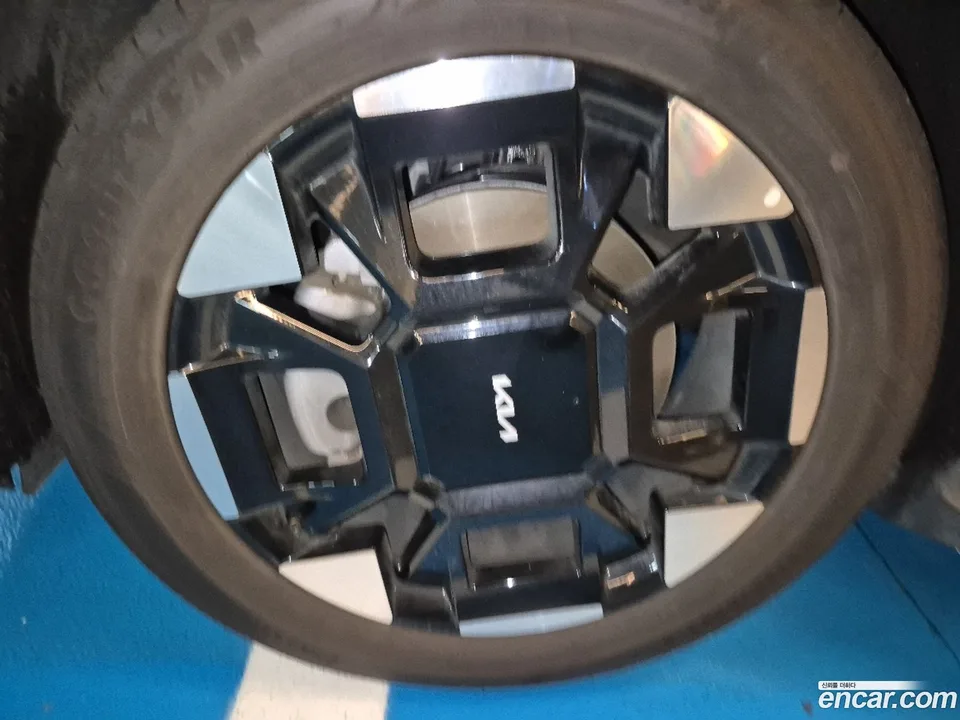 Kia Carnival HEV 9 2024 — thumbnail 5