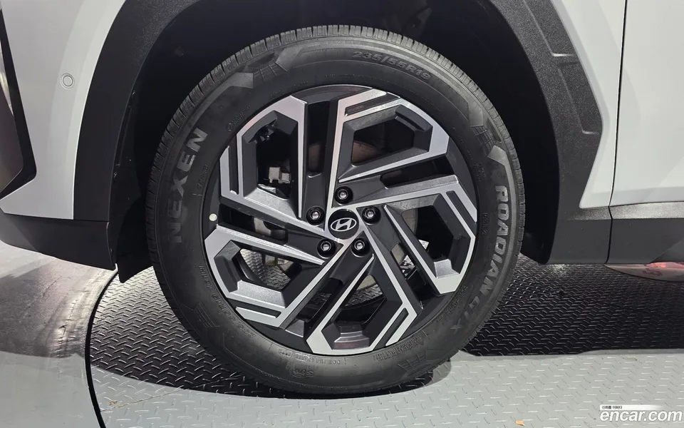 Hyundai Tucson Hybrid NX4 HEV 1.6 2WD 2025 — thumbnail 2
