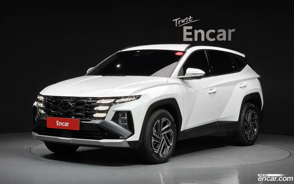 Hyundai Tucson Hybrid NX4 HEV 1.6 2WD 2025 — photo 1, buy with delivery to Moscow