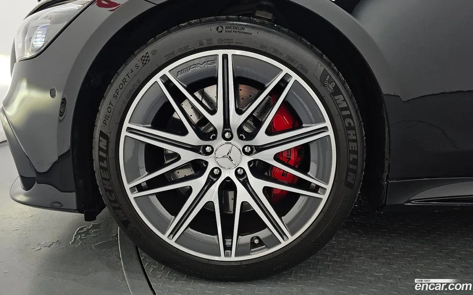 Mercedes-Benz AMG GT 4 43 4MATIC+ 2023 — thumbnail 2