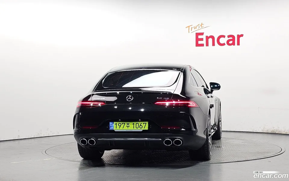Mercedes-Benz AMG GT 4 43 4MATIC+ 2023 — thumbnail 4