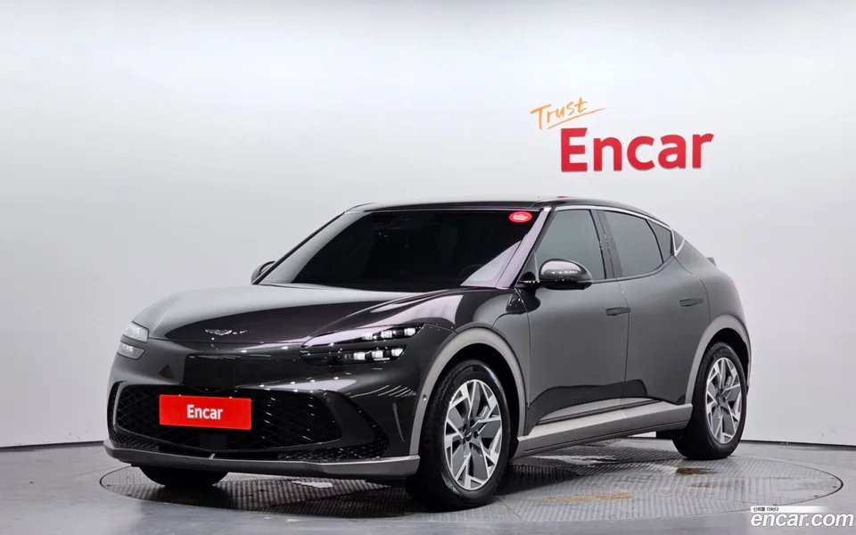 Genesis GV60 AWD 2023 — photo 1, buy with delivery to Moscow