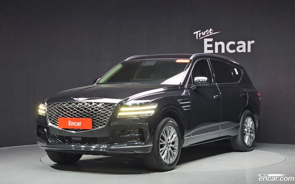 Genesis GV80 2.5T 2WD 2022 — photo 1, buy with delivery to Moscow