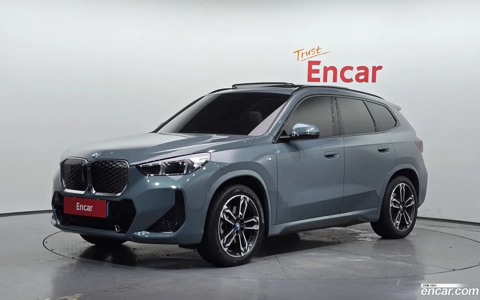 BMW iX1 xDrive 30 M 2024 — photo 1, buy with delivery to Moscow