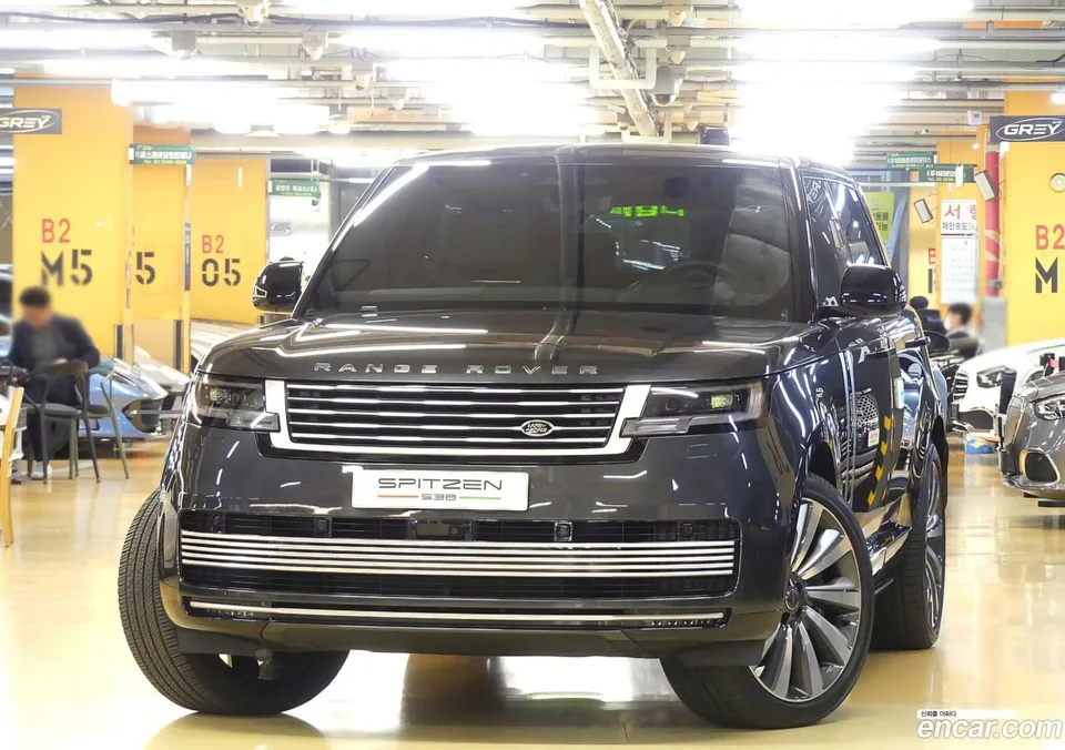 Land Rover Range Rover P615 SV LWB 2024 — photo 1, buy with delivery to Moscow