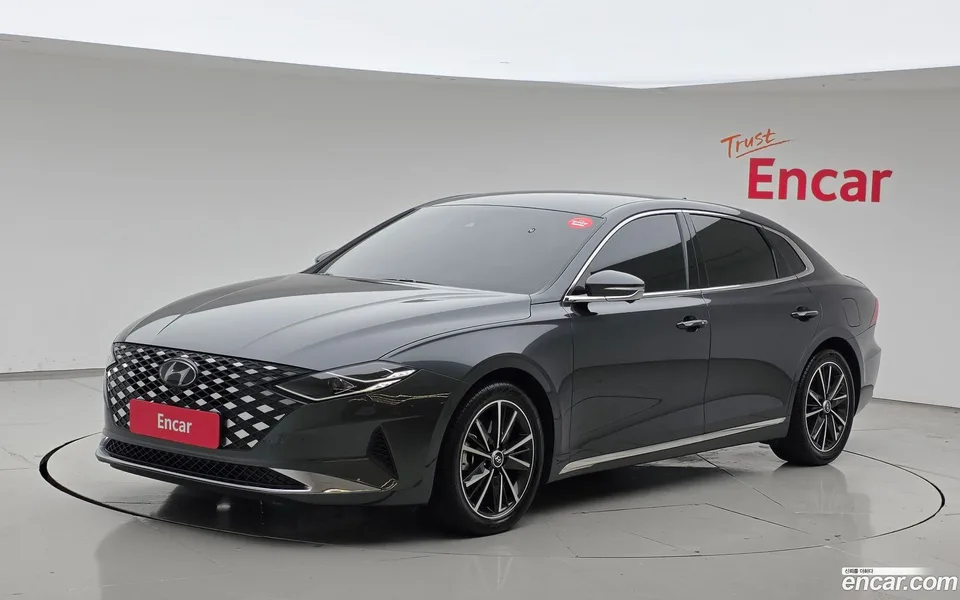 Hyundai Grandeur IG 2.5 2022 — photo 1, buy with delivery to Moscow