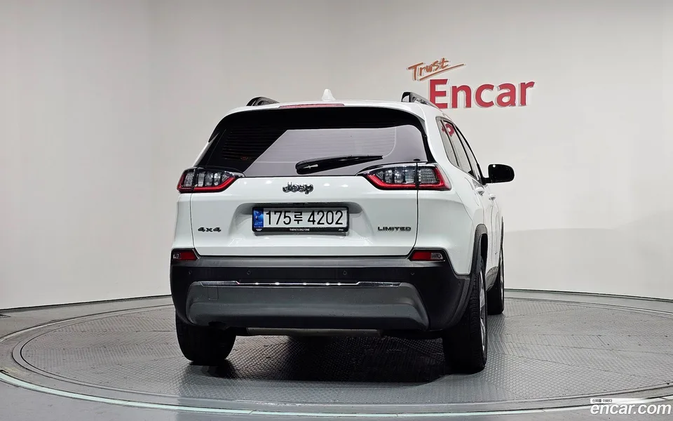 Jeep Cherokee 2.4 AWD 2022 — thumbnail 4