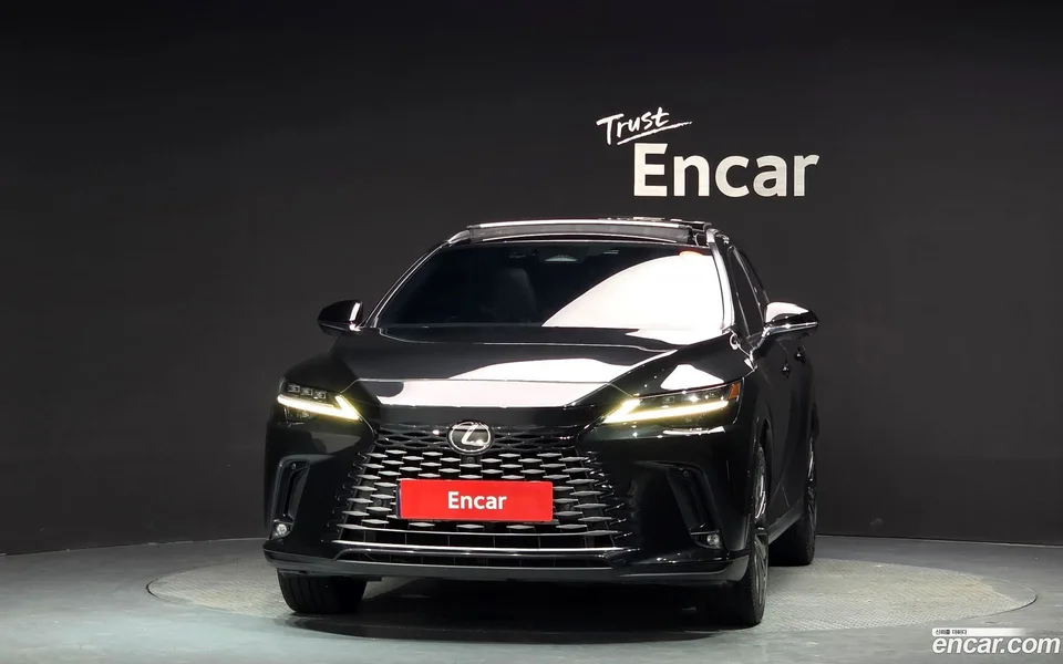 Lexus RX 350h 2023 — thumbnail 3