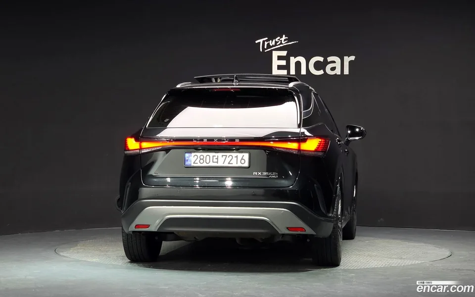 Lexus RX 350h 2023 — thumbnail 4