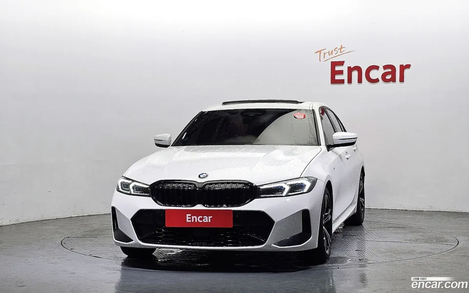 BMW 3 Series 320i M 2025 — thumbnail 3