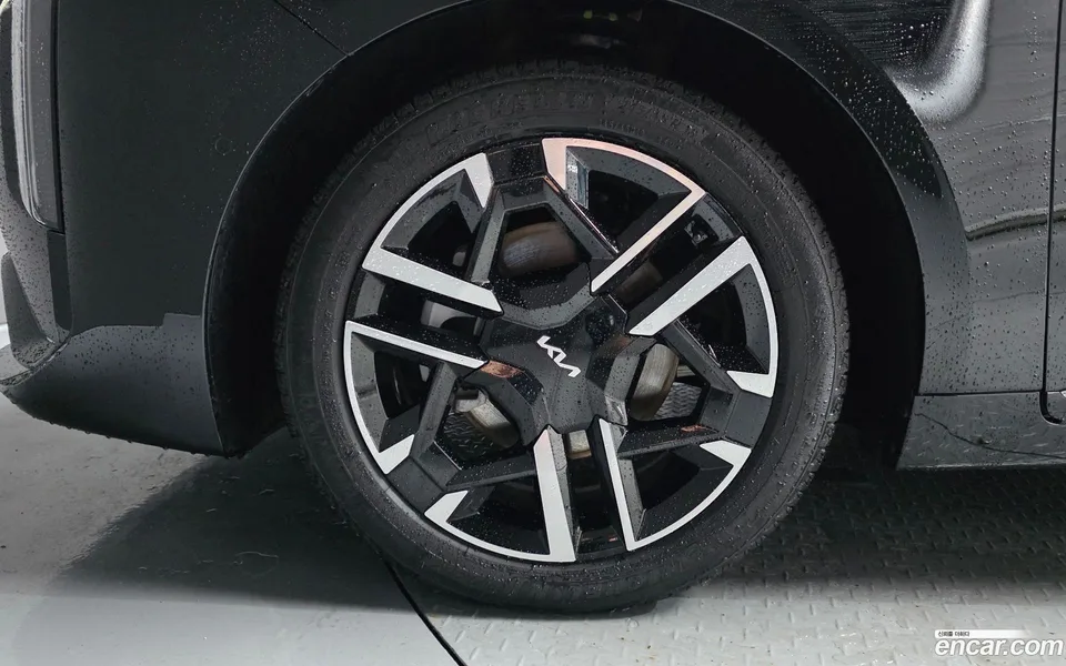 Kia K8 Hybrid 2025 — thumbnail 2