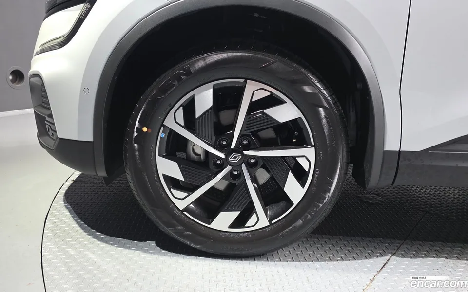 Renault Samsung QM6 2.0 LPe RE 2WD 2026 — миниатюра 2