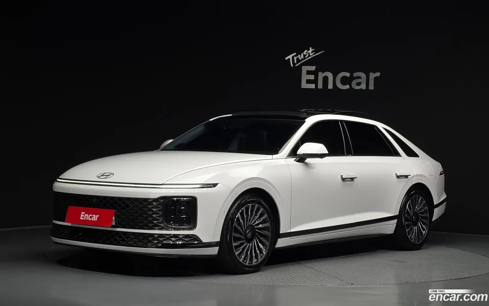 Hyundai Grandeur 2.5 2WD 2022 — photo 1, buy with delivery to Moscow