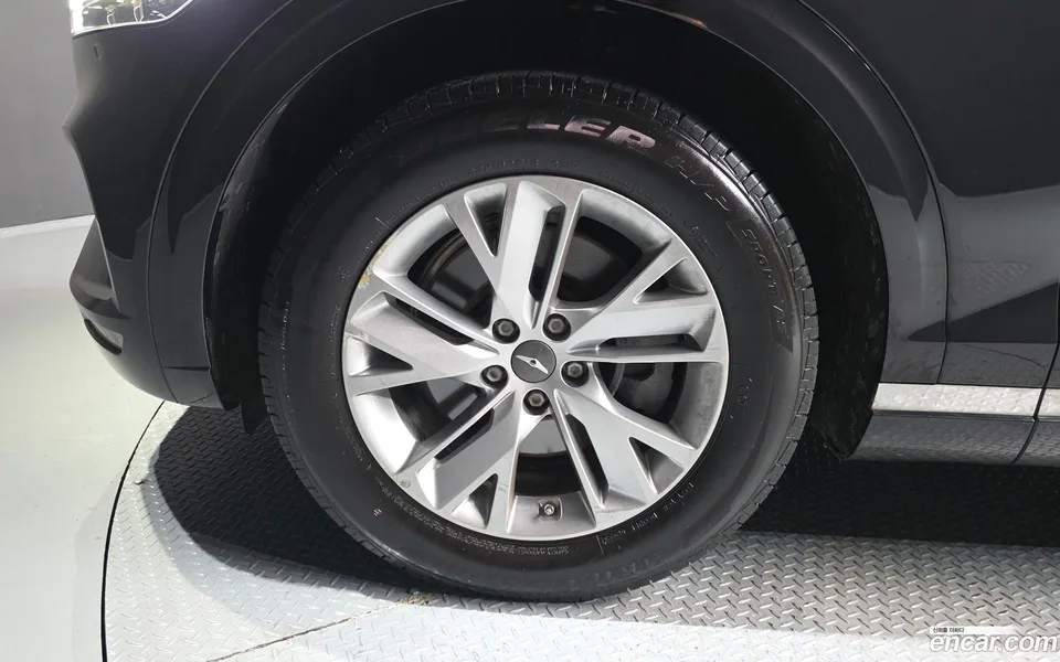 Genesis GV70 2.5T 2WD 2024 — thumbnail 2