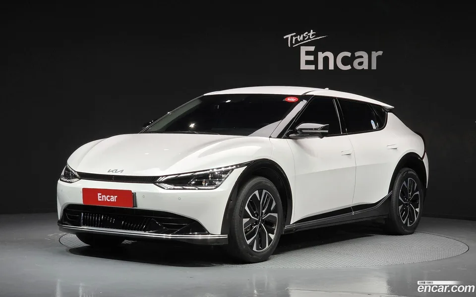 Kia EV6 2024 — photo 1, buy with delivery to Moscow