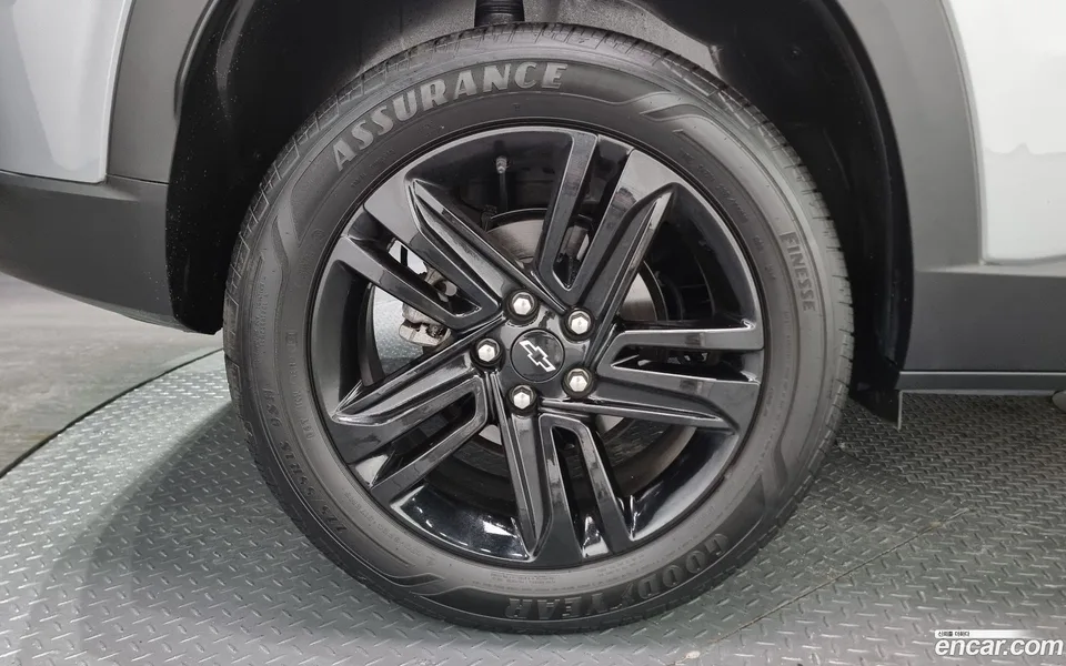 Chevrolet Trax Crossover 1.2 ACTIV 2023 — thumbnail 2