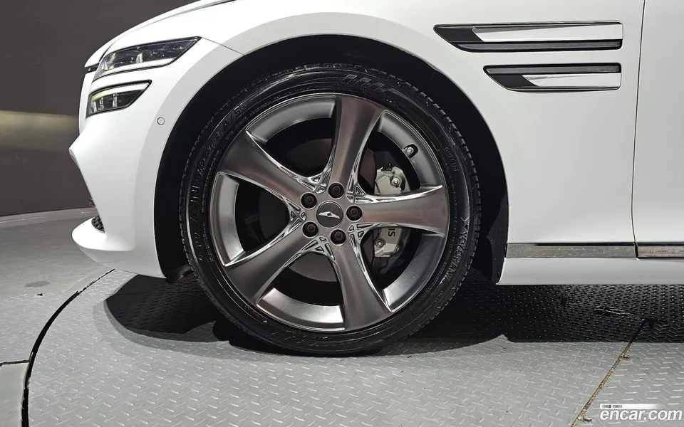 Genesis G80 3.5 AWD 2022 — thumbnail 2