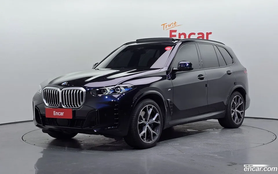 BMW X5 xDrive 40i M 2024 — photo 1, buy with delivery to Moscow