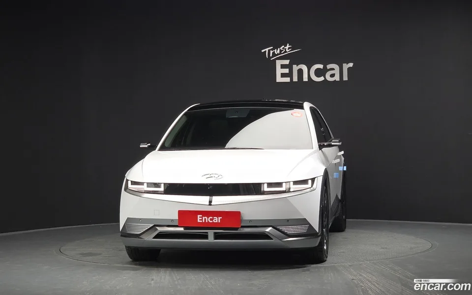 Hyundai Ioniq 5 2023 — thumbnail 3