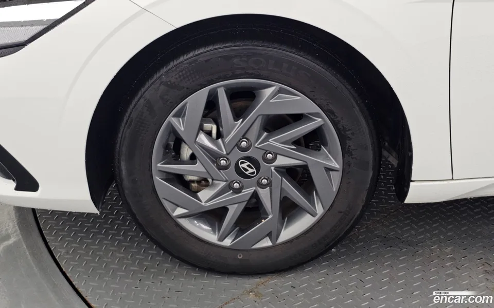 Hyundai Avante CN7 1.6 2023 — thumbnail 2