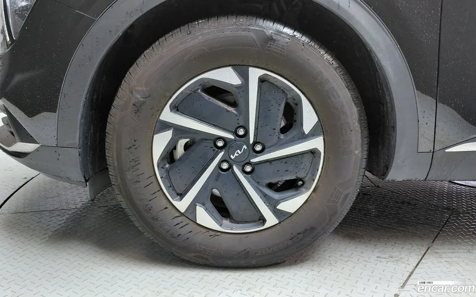 Kia Sportage Hybrid 2WD 2022 — thumbnail 2