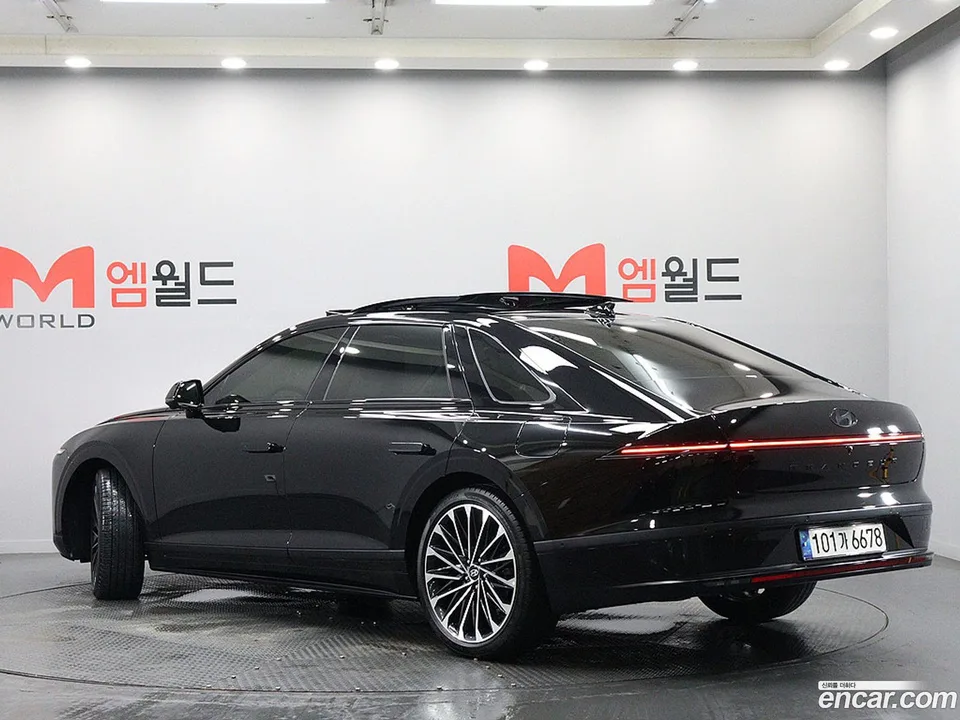 Hyundai Grandeur Hybrid 2024 — thumbnail 3