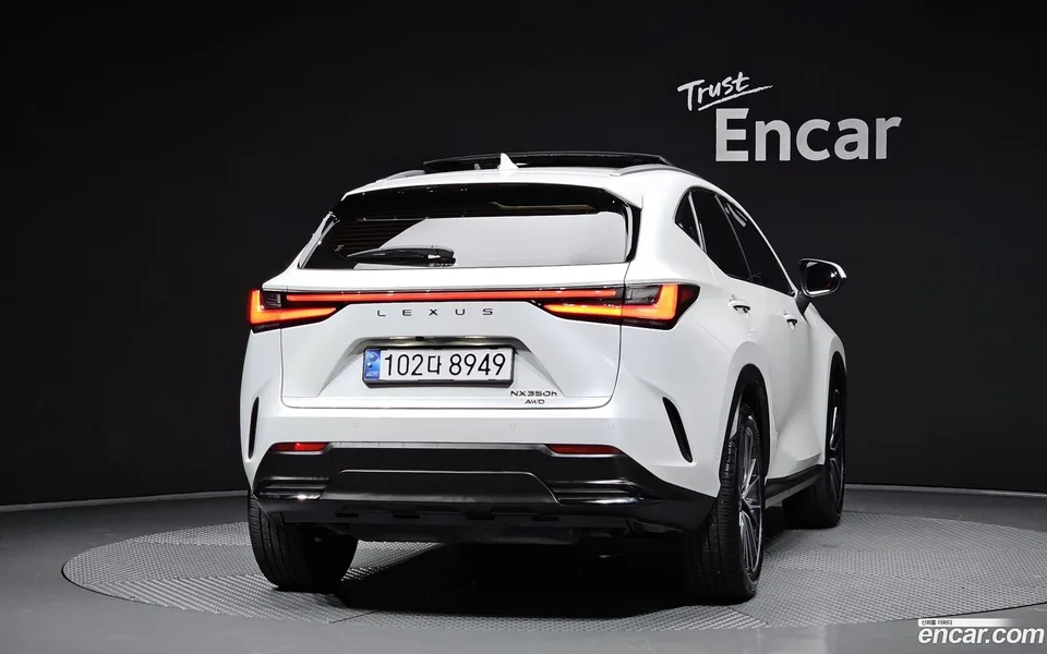 Lexus NX 350h 2024 — thumbnail 4