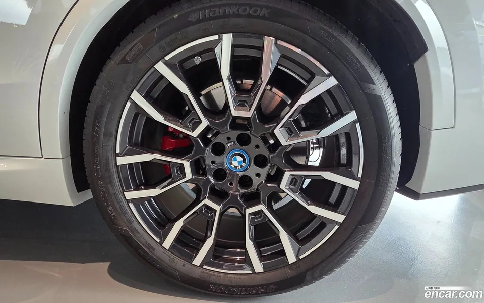 BMW X5 xDrive 50e M 2025 — thumbnail 2