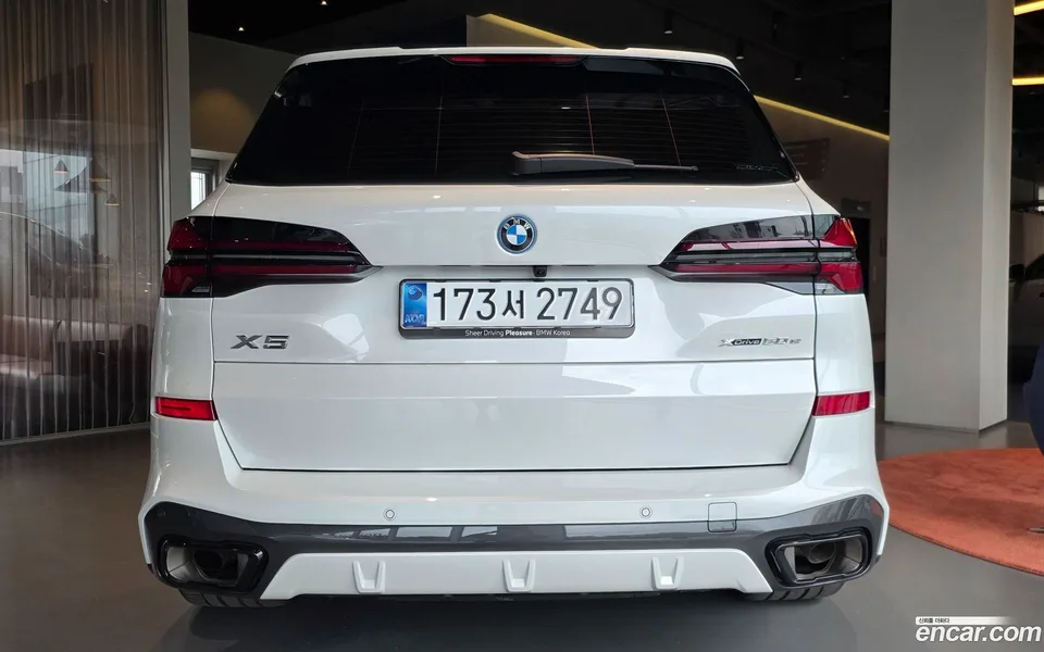 BMW X5 xDrive 50e M 2025 — thumbnail 4