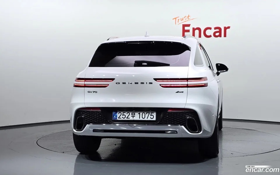 Genesis GV70 2.5T AWD 2022 — thumbnail 4