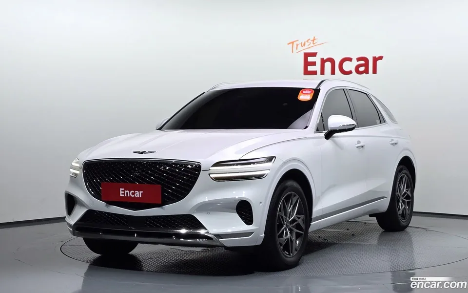 Genesis GV70 2.5T AWD 2022 — photo 1, buy with delivery to Moscow