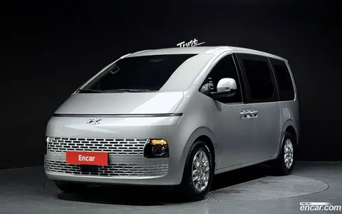 Hyundai Staria 2024 купить в Москве