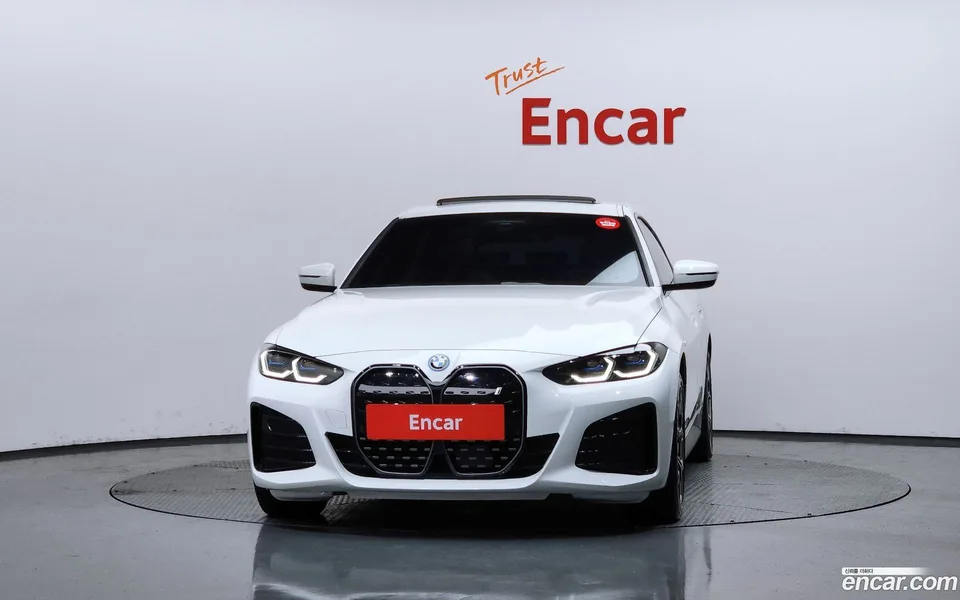 BMW i4 eDrive40 M 2023 — thumbnail 3