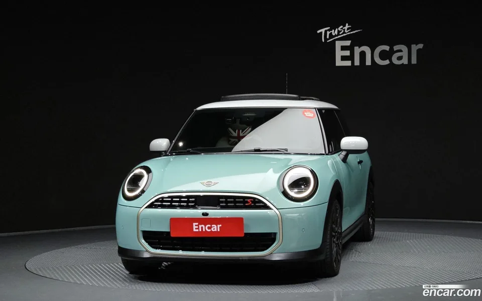 MINI Cooper S 2024 — thumbnail 3