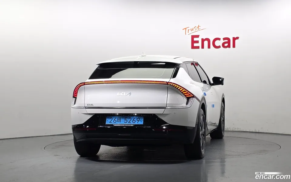 Kia EV6 2024 — thumbnail 4