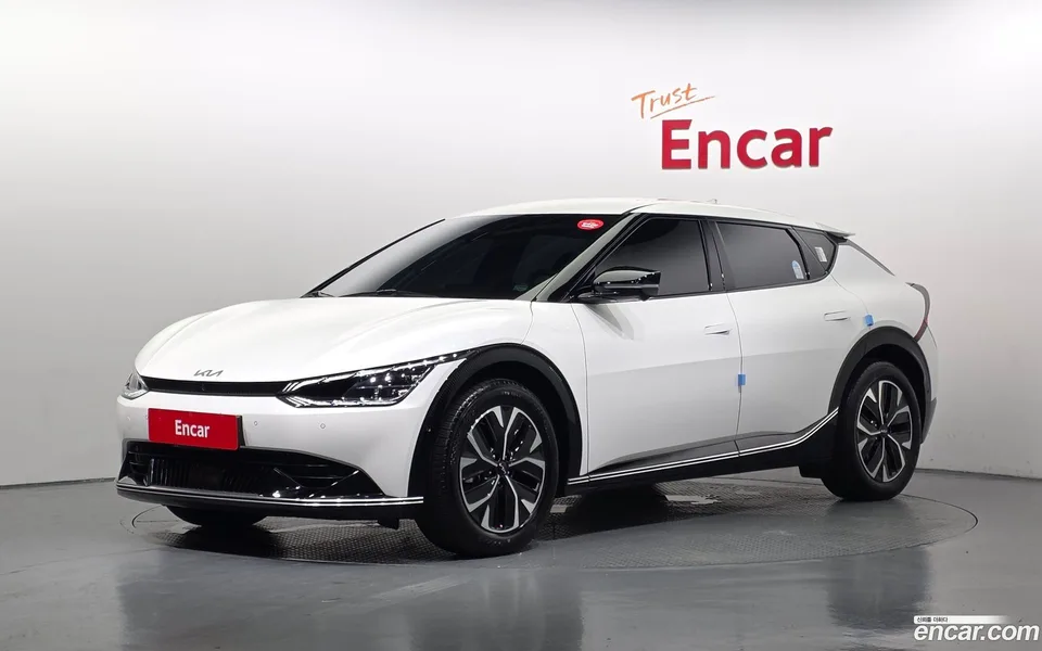 Kia EV6 2024 — photo 1, buy with delivery to Moscow