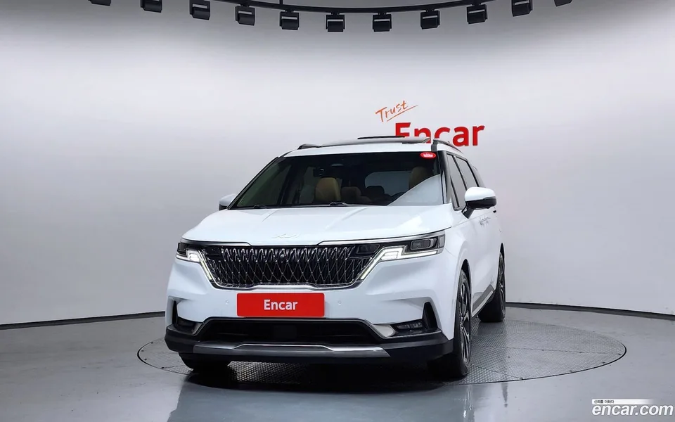 Kia Carnival 9 2022 — thumbnail 3